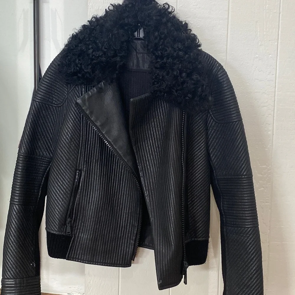 Ellie Tahari leather Bomber Jacket Size Small - Picture 1 of 14